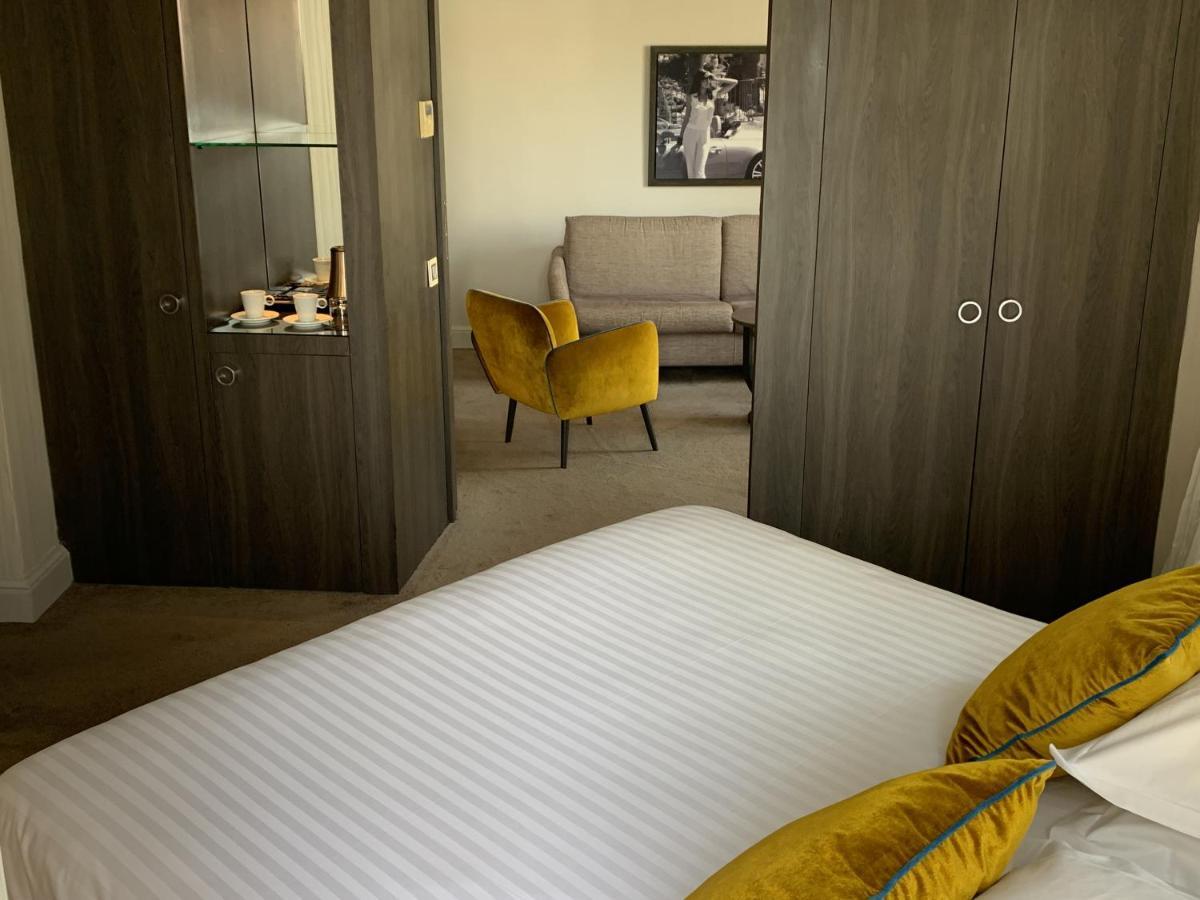 Hotel Le Canberra Кан Екстериор снимка