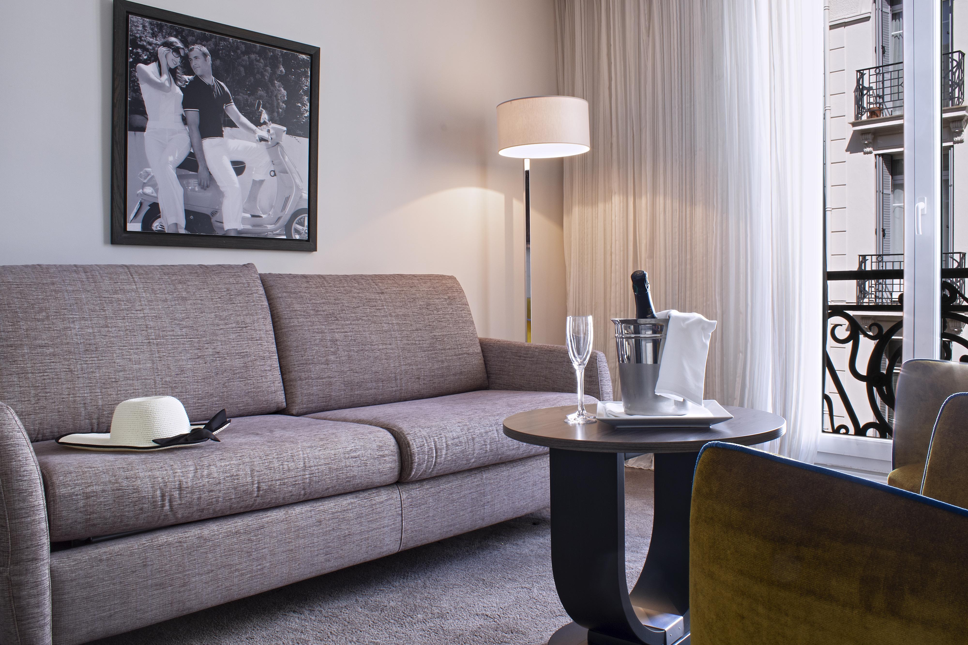 Hotel Le Canberra Кан Екстериор снимка