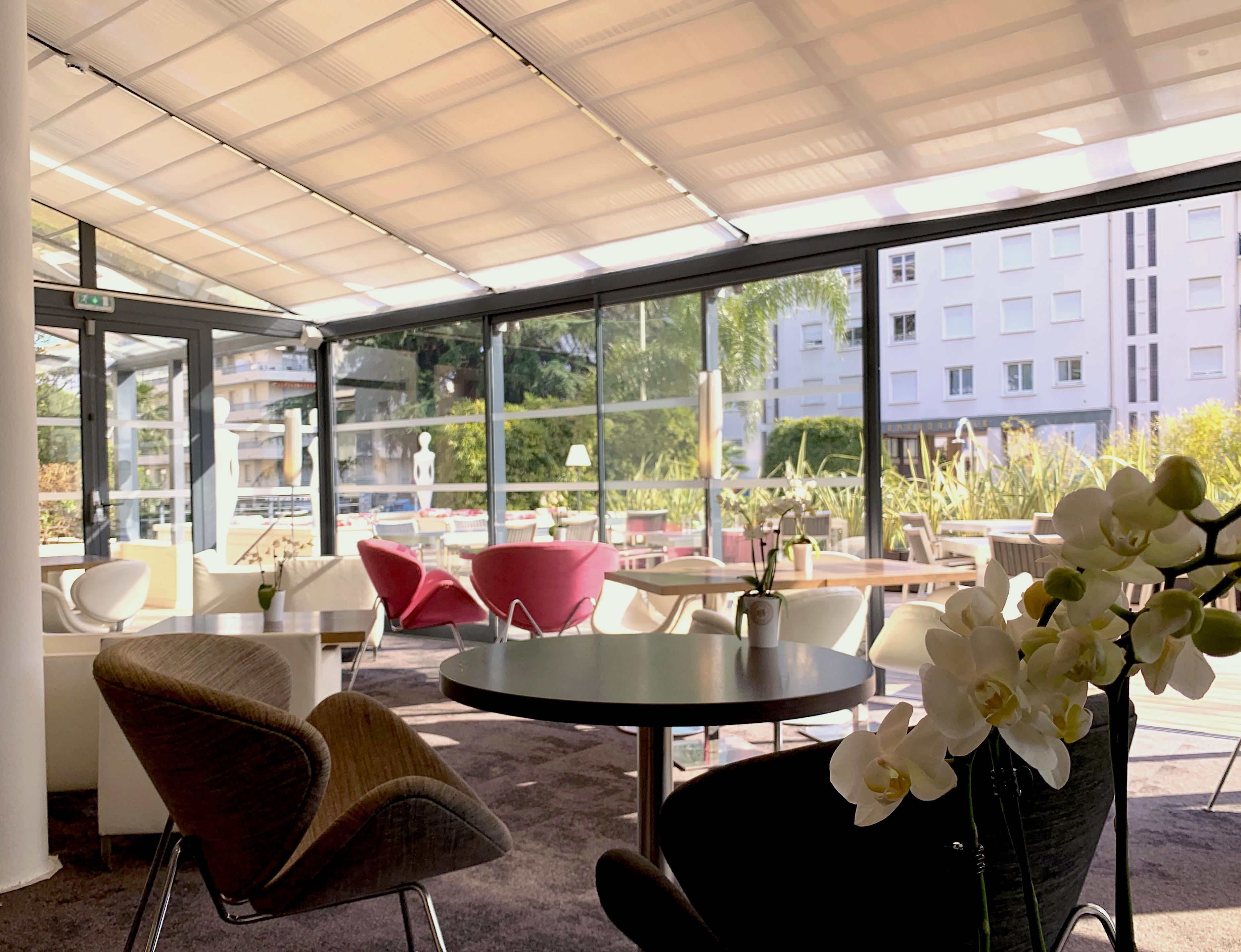 Hotel Le Canberra Кан Екстериор снимка