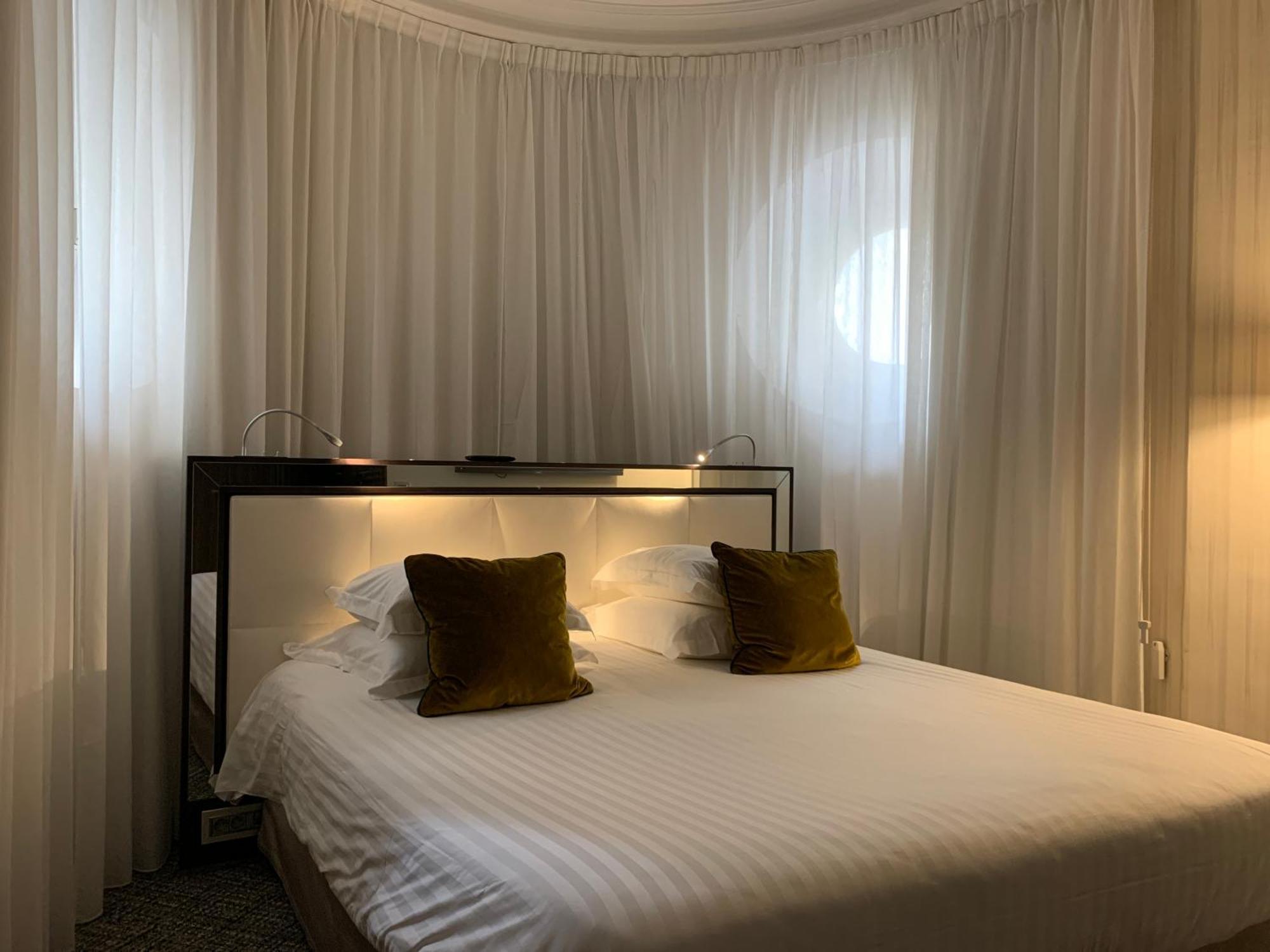 Hotel Le Canberra Кан Екстериор снимка