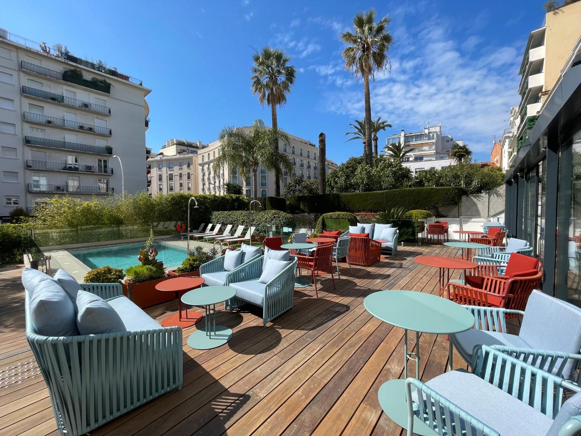 Hotel Le Canberra Кан Екстериор снимка